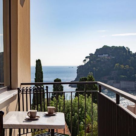 Ferienwohnung Fenetre Sur Le Blue Taormina Exterior foto