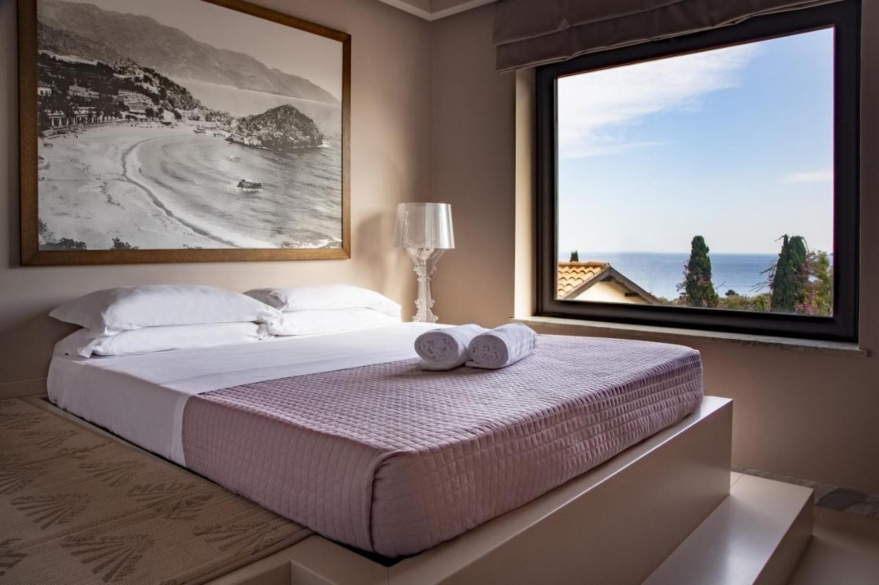 Ferienwohnung Fenetre Sur Le Blue Taormina Exterior foto